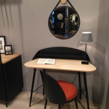 Bureau Armand